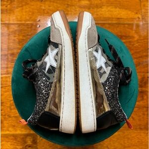 Steve Madden Tennis Shoes Size 8